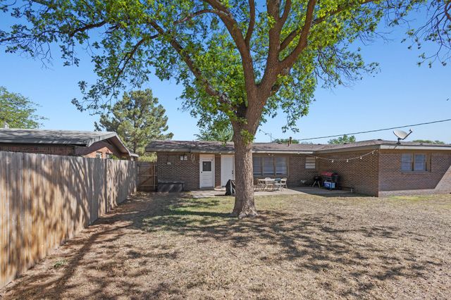 4917 49th Street, Lubbock, TX 79414