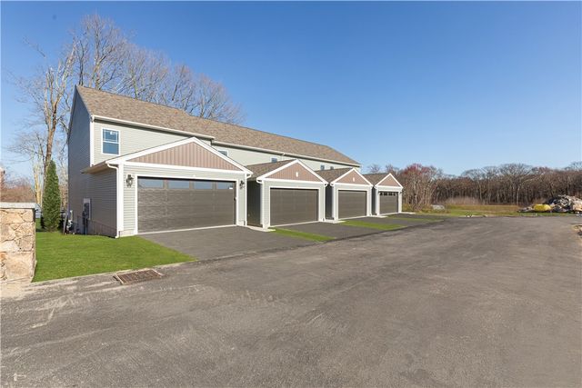 4 Trinity Way, Johnston, RI 02919