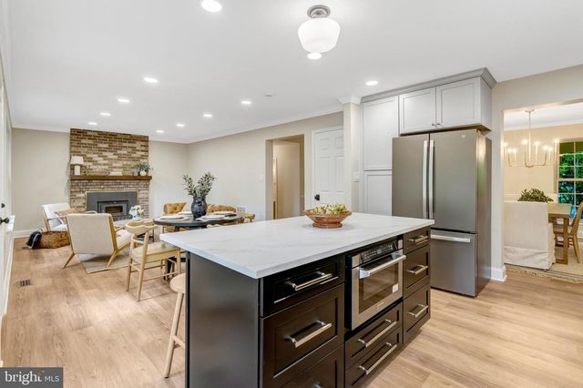 7373 SILVER PINE DR, Springfield, VA 22153