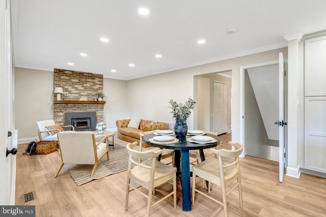 7373 SILVER PINE DR, Springfield, VA 22153