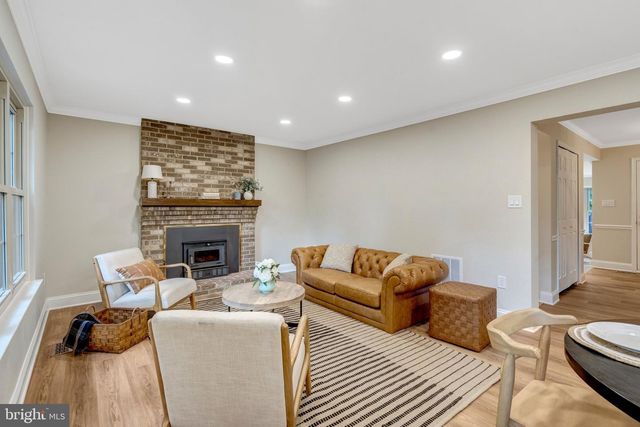 7373 SILVER PINE DR, Springfield, VA 22153