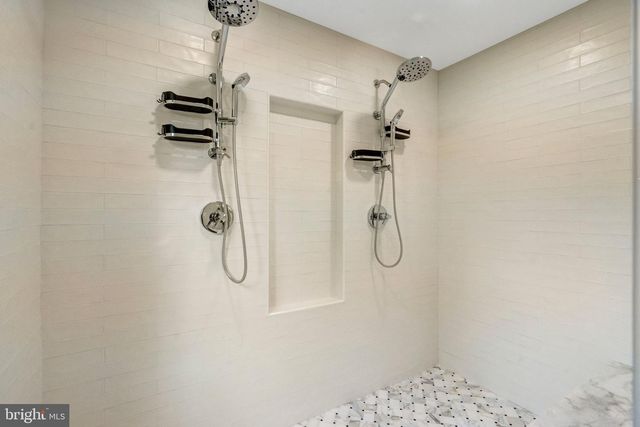 7373 SILVER PINE DR, Springfield, VA 22153