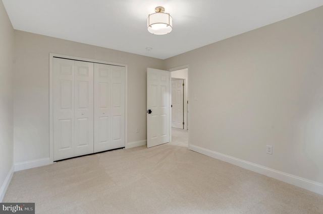 7373 SILVER PINE DR, Springfield, VA 22153