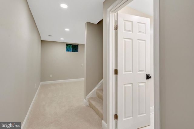 7373 SILVER PINE DR, Springfield, VA 22153