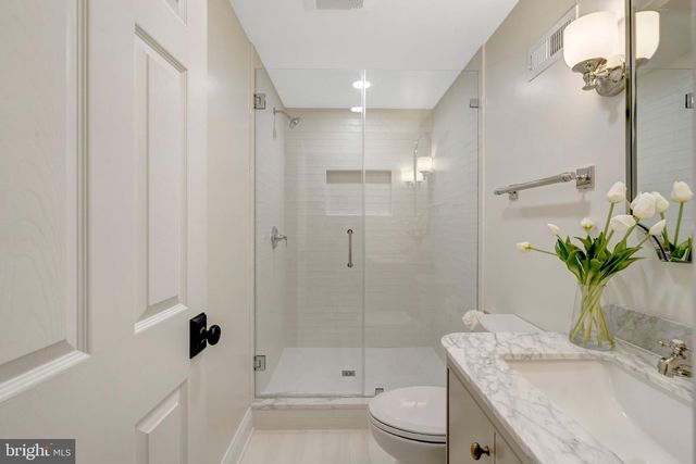 7373 SILVER PINE DR, Springfield, VA 22153