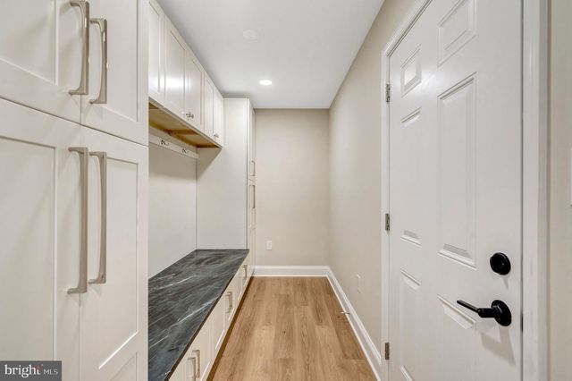 7373 SILVER PINE DR, Springfield, VA 22153