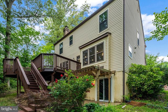 7373 SILVER PINE DR, Springfield, VA 22153