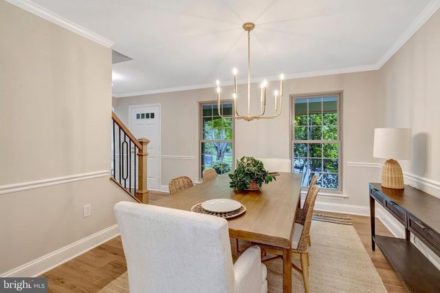 7373 SILVER PINE DR, Springfield, VA 22153