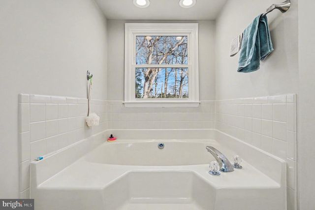 7317 CLOVERHILL RD, Spotsylvania, VA 22551