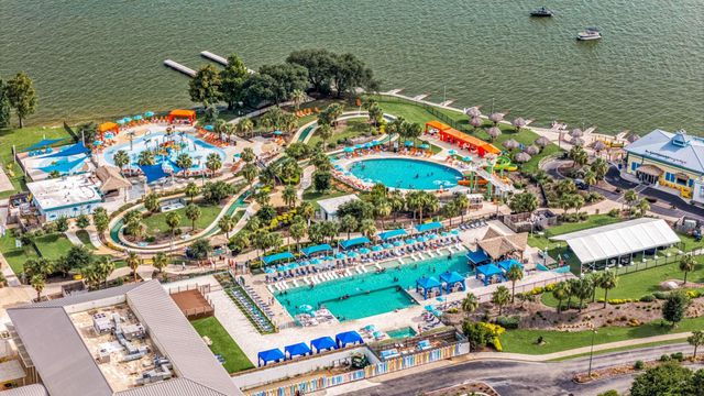 3803 Autumn Wood, Montgomery, TX 77356