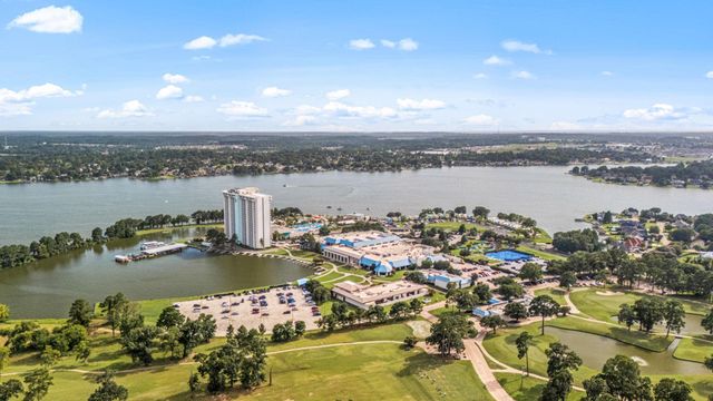 3803 Autumn Wood, Montgomery, TX 77356