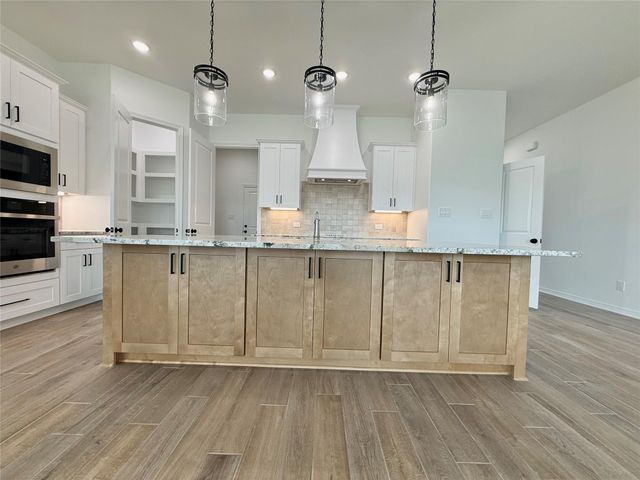 724 Eagle Crest DR, Salado, TX 76571