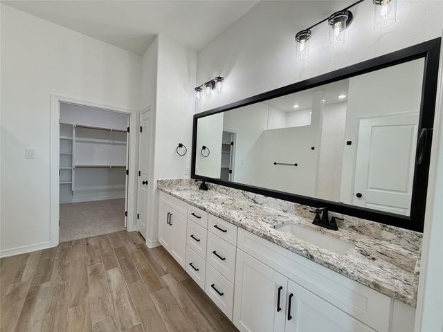 724 Eagle Crest DR, Salado, TX 76571
