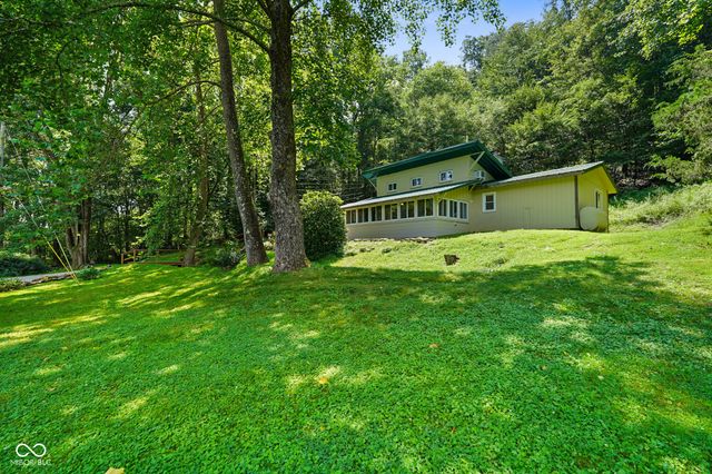 3978 State Road 135 S, Nashville, IN 47448