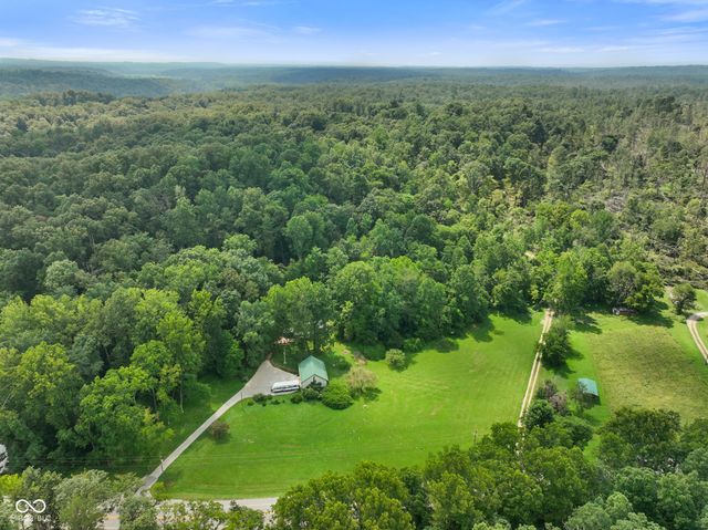 3978 State Road 135 S, Nashville, IN 47448