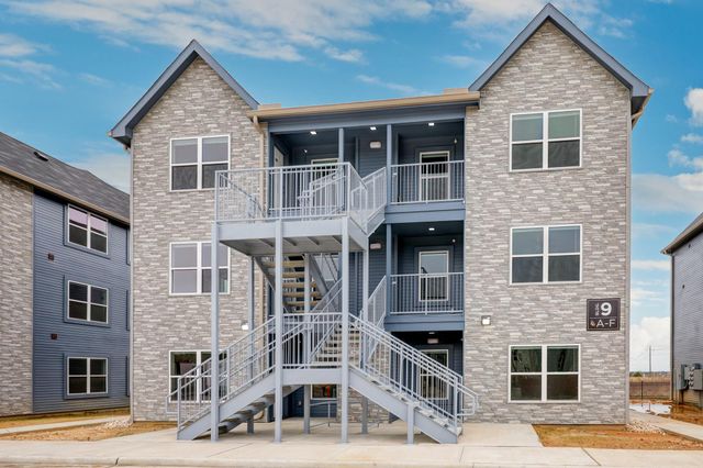 155 Plez Morgan Drive 8C, Montgomery, TX 77356