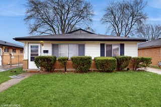 1317 Mackinaw Avenue, Calumet City, IL 60409