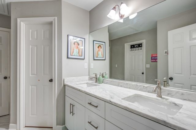 9401 CANABRIDGE DR, Lakeland, TN 38002