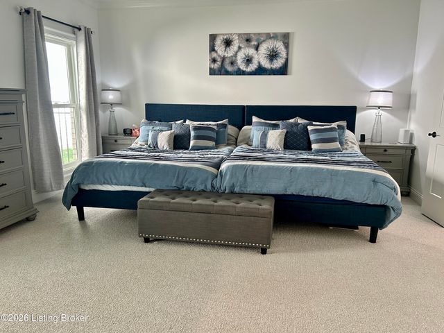 228 Maple Valley Rd, Louisville, KY 40245