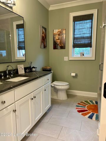 228 Maple Valley Rd, Louisville, KY 40245