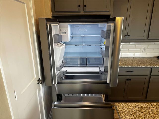 1542 Rustling Creek Drive, Missouri City, TX 77459