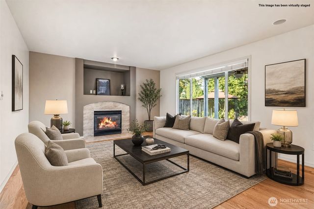 915 N Laurel Lane, Tacoma, WA 98406
