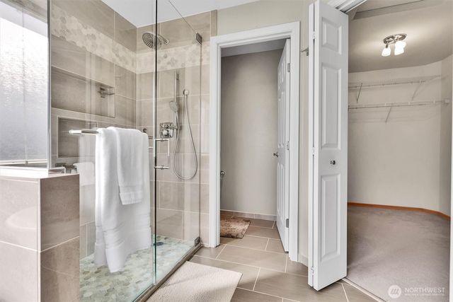 915 N Laurel Lane, Tacoma, WA 98406