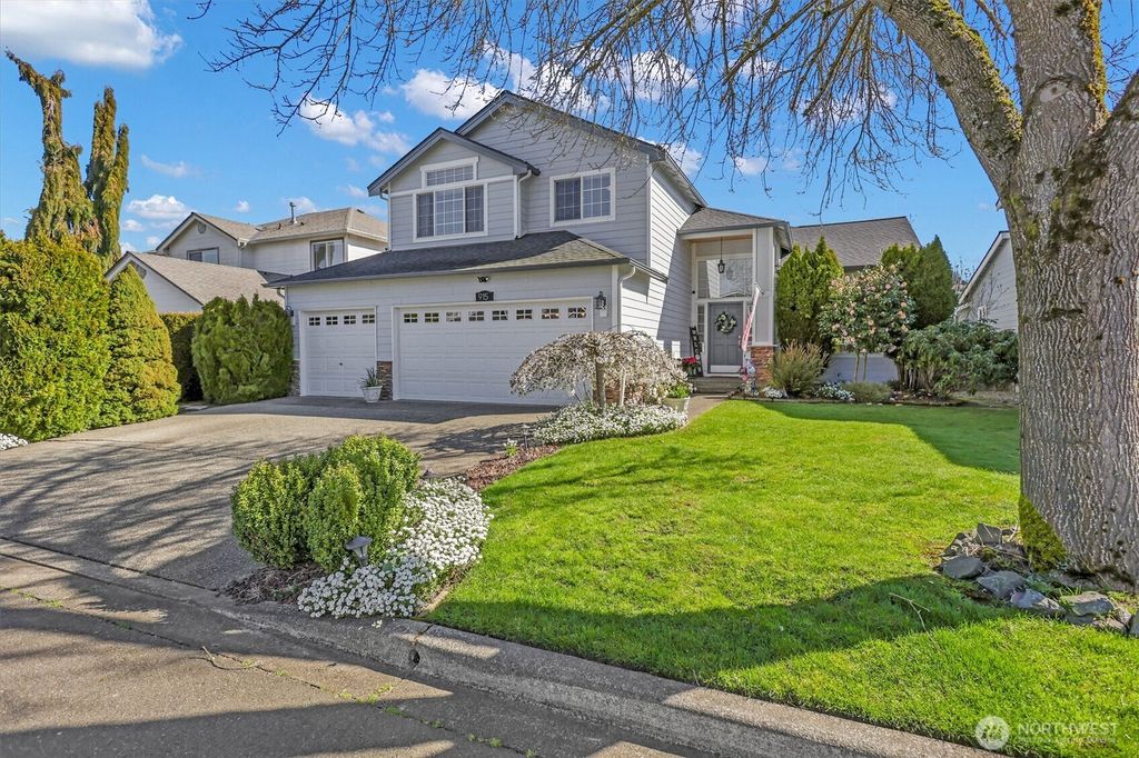 915 N Laurel Lane, Tacoma, WA 98406