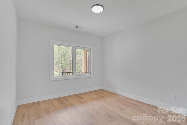 145 Creekwood Drive, Dallas, NC 28034