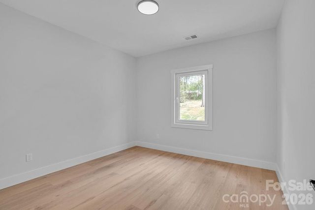145 Creekwood Drive, Dallas, NC 28034