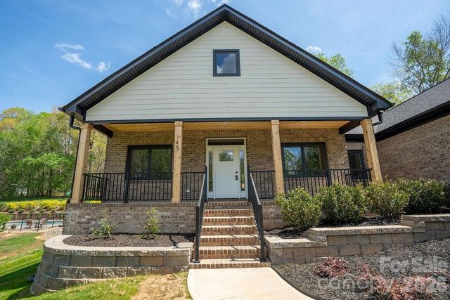 145 Creekwood Drive, Dallas, NC 28034