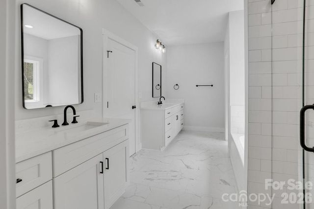 145 Creekwood Drive, Dallas, NC 28034