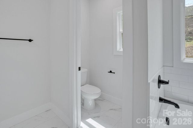 145 Creekwood Drive, Dallas, NC 28034