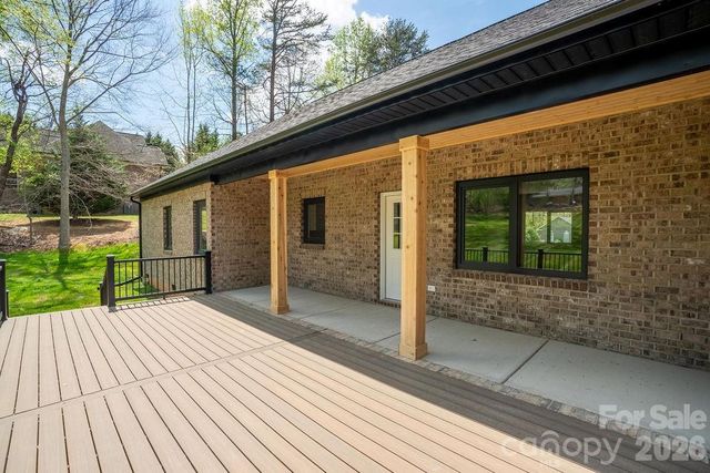 145 Creekwood Drive, Dallas, NC 28034