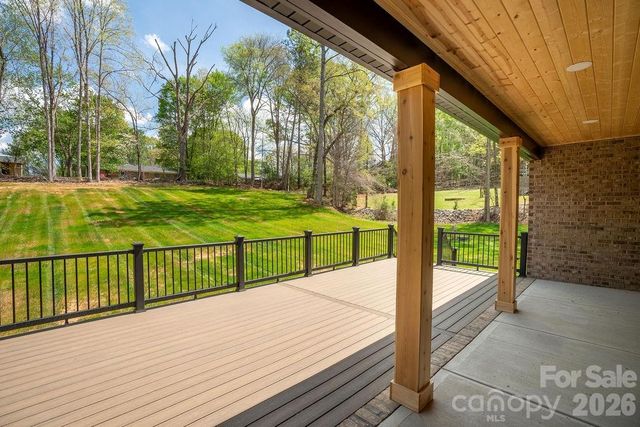 145 Creekwood Drive, Dallas, NC 28034