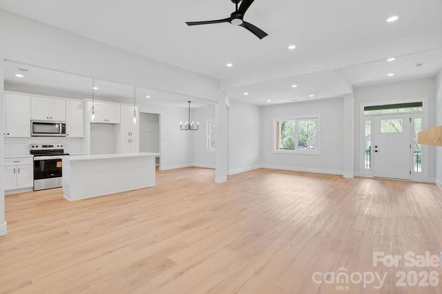 145 Creekwood Drive, Dallas, NC 28034