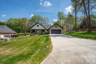 145 Creekwood Drive, Dallas, NC 28034