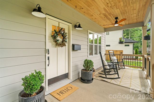 1900 Arnold Drive, Charlotte, NC 28205