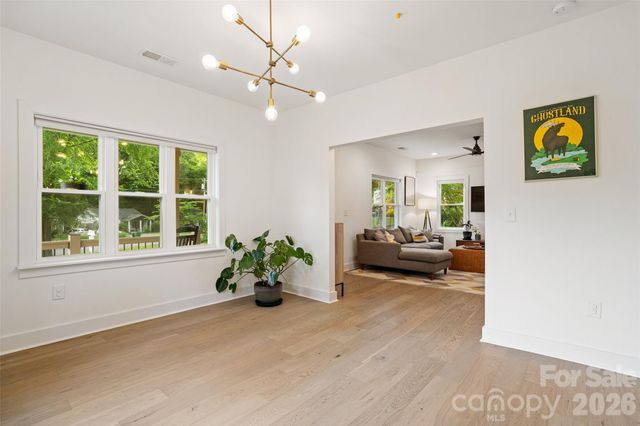 1900 Arnold Drive, Charlotte, NC 28205