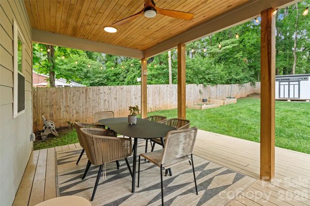 1900 Arnold Drive, Charlotte, NC 28205
