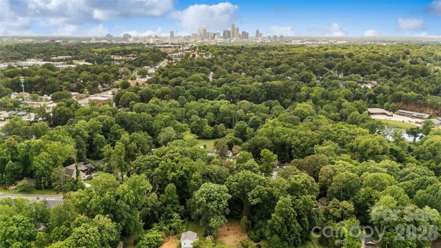 1900 Arnold Drive, Charlotte, NC 28205