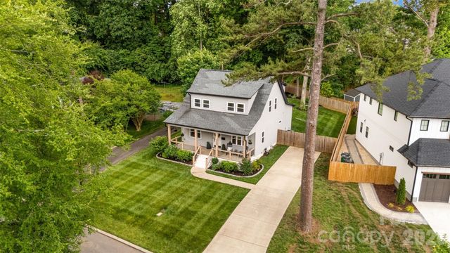 1900 Arnold Drive, Charlotte, NC 28205
