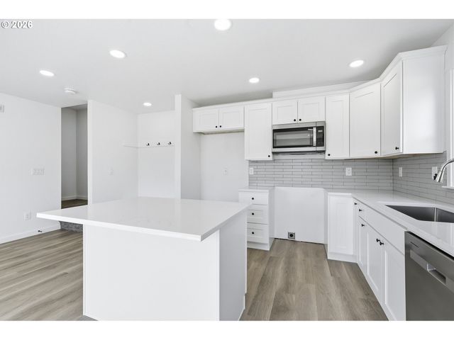 2701 Se 85TH Ave A, Portland, OR 97266