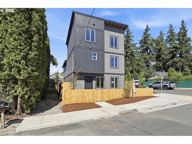2701 Se 85TH Ave A, Portland, OR 97266