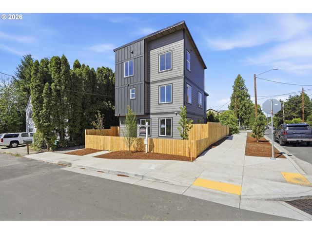 2701 Se 85TH Ave A, Portland, OR 97266