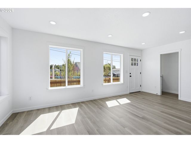 2701 Se 85TH Ave A, Portland, OR 97266