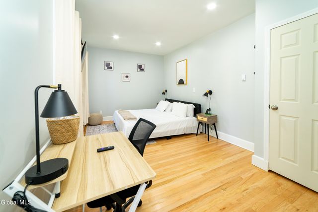 43 Myrtle Avenue, Albany, NY 12202