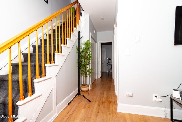 43 Myrtle Avenue, Albany, NY 12202