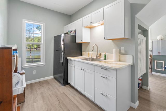 47 Lakeview Road, Houston, AR 72070