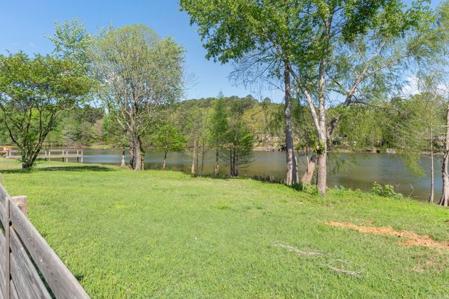 47 Lakeview Road, Houston, AR 72070